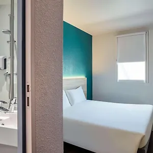 Hotelf1 Thonon Les Bains Est Hotel