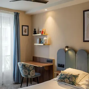 Boronali Hotel